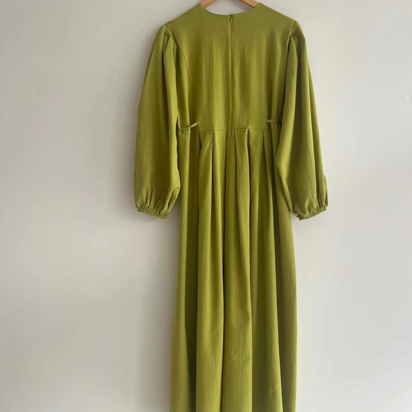 Tie-Waist Bubble Sleeve Abaya | Pleated Maxi Dress with Back Zip(MA364)