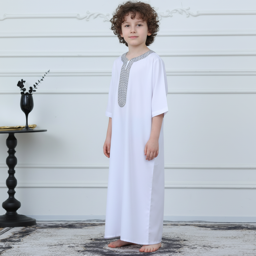 Black Geometric Trim Islamic Thobe(MKB018)