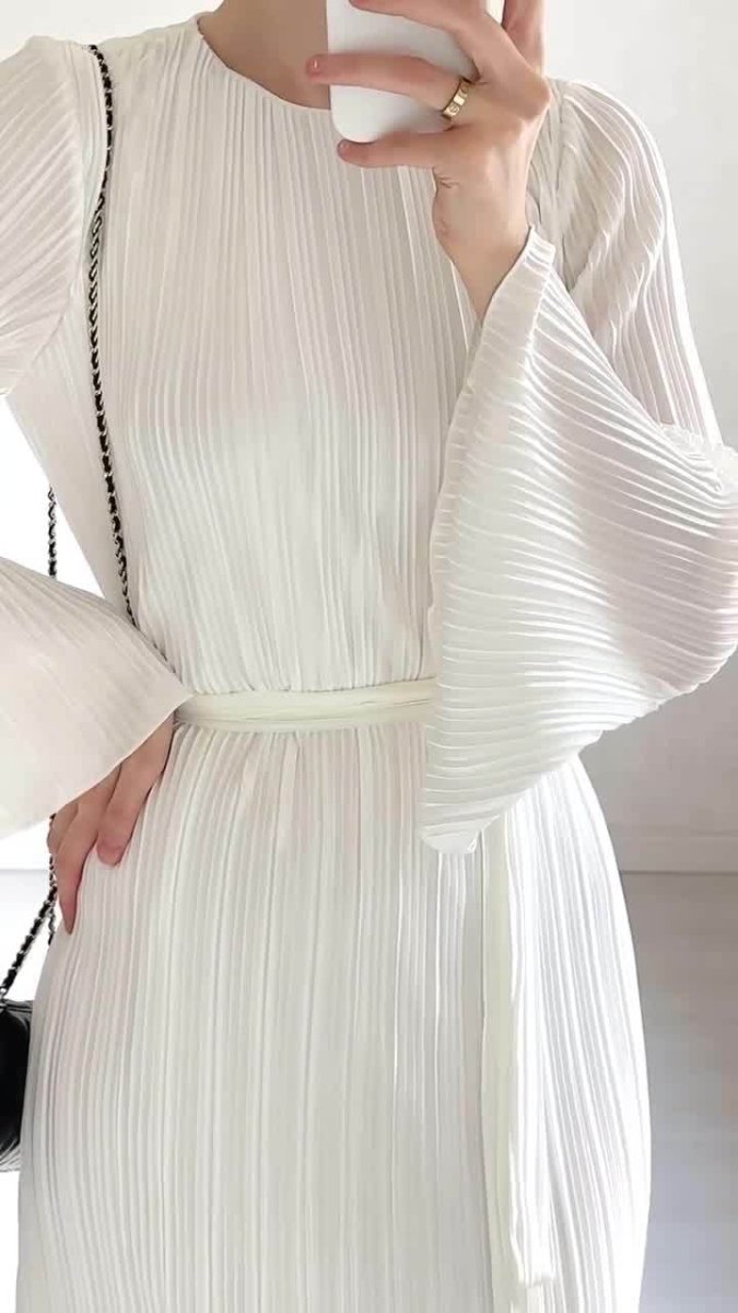 Autumn New Pleated Flared Sleeve Wedding Guest Dress Abaya with Belt. (MA193) - Mariam's Collection