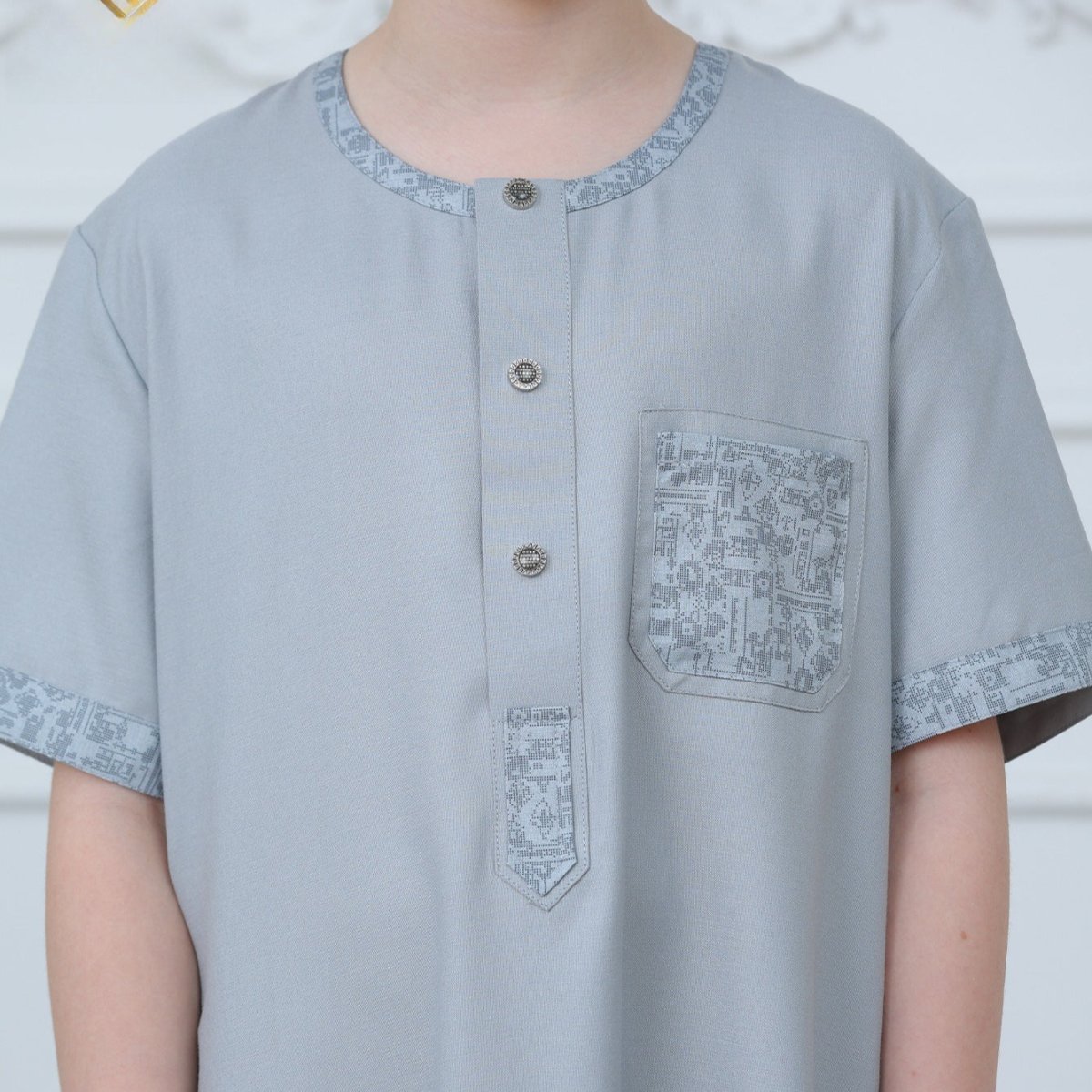 Boys Light Grey Short Sleeve Embroidered Thobe(MKB020) - Mariam's Collection