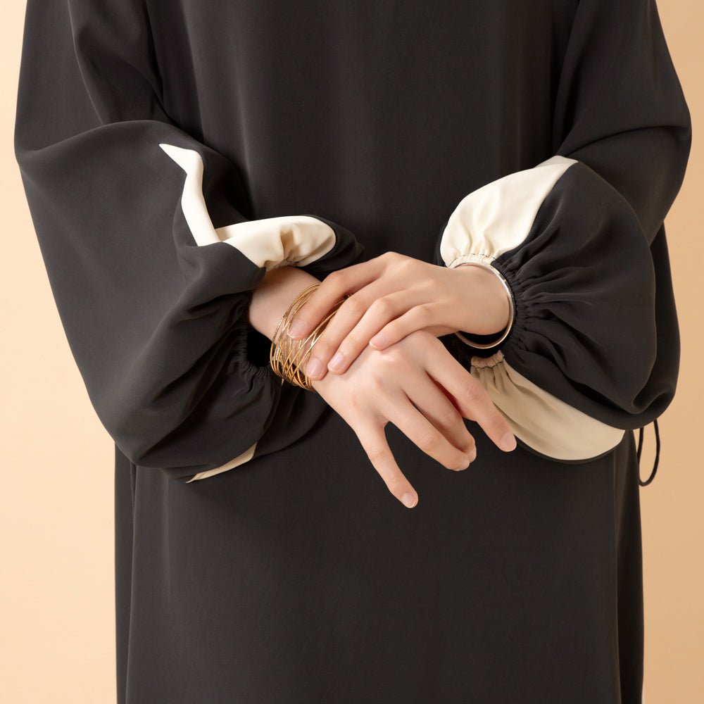 Contrast Panel Abaya with Drawstring Detail & Balloon Sleeves(MA421) - Mariam's Collection
