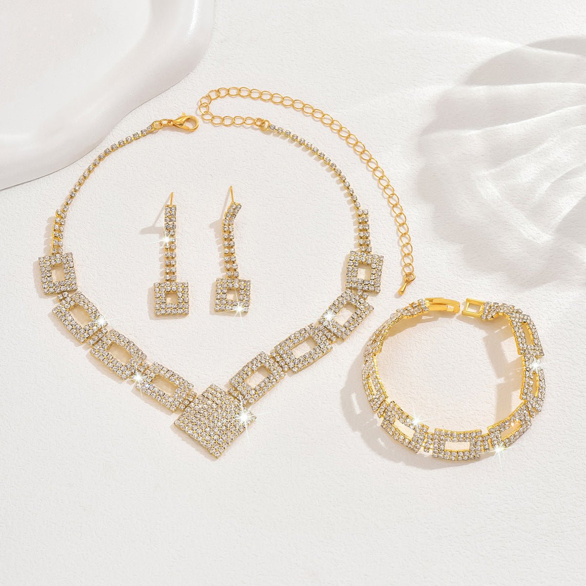 Dazzling 3 - Piece Full Rhinestones Jewelry Set (MAC317) - Mariam's Collection