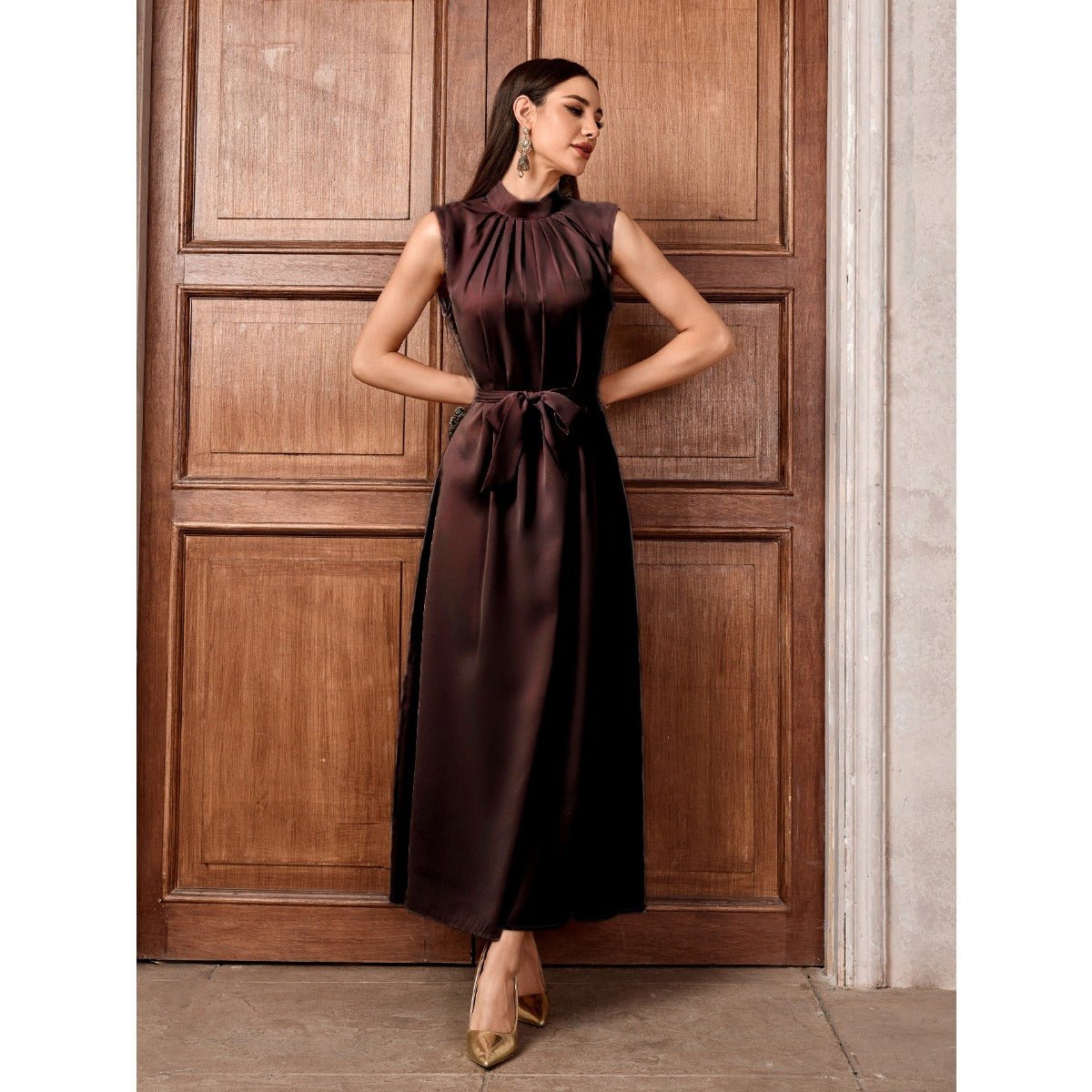 Elegant Brown & Black Bat Sleeve Robe Abaya | Gold Thread Embroidered Maxi Dress with Detachable Belt(MOA215) - Mariam's Collection