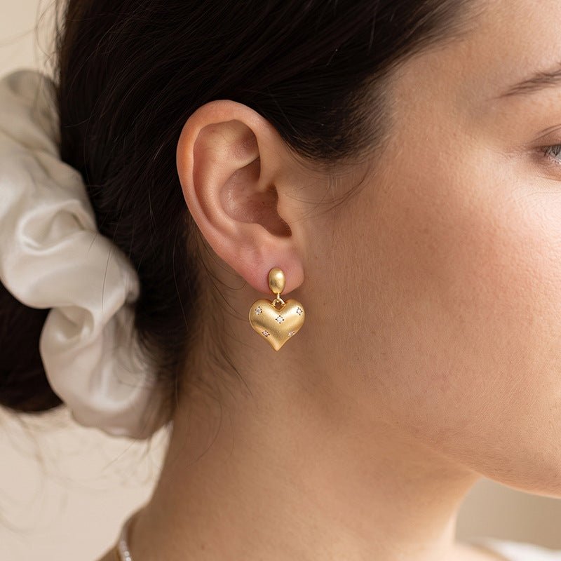 Elegant Brushed Heart Stud Earrings(MAC460) - Mariam's Collection
