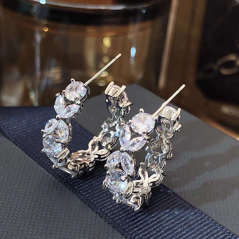 Elegant Floral Circle Stud Earrings(MAC442) - Mariam's Collection