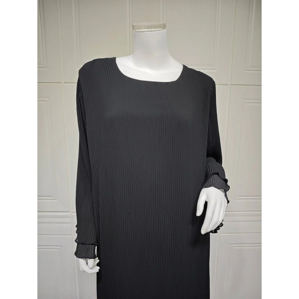 Elegant Muslim Women's Pleated Chiffon Pullover Robe Dress Modest Solid Color Abaya with Flared Sleeves. (MA176) - Mariam's Collection