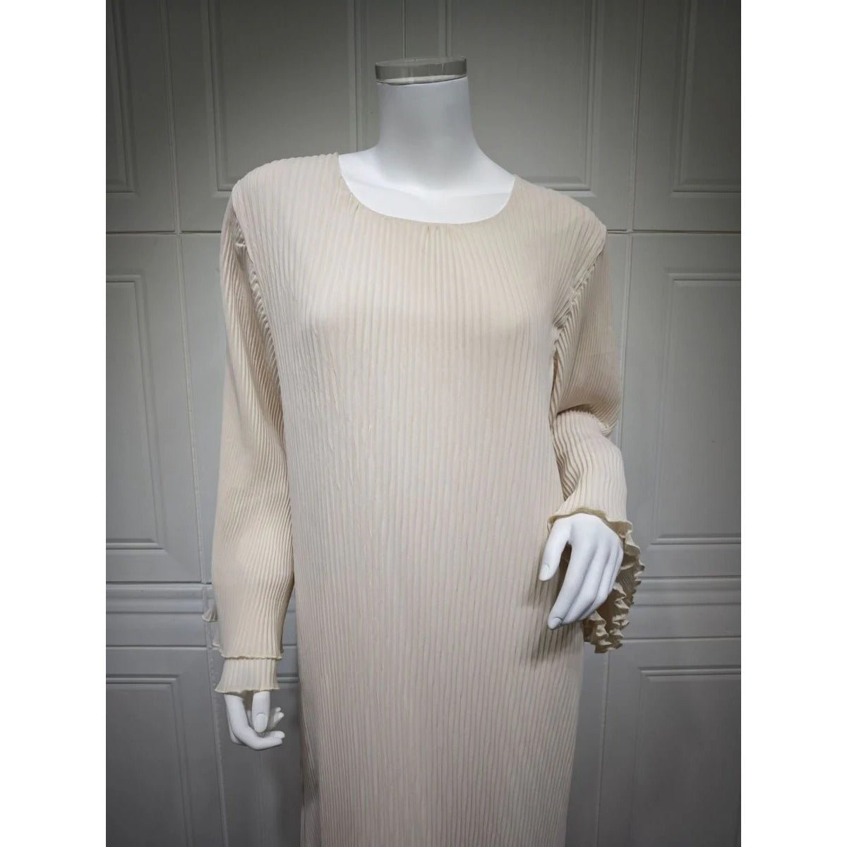 Elegant Muslim Women's Pleated Chiffon Pullover Robe Dress Modest Solid Color Abaya with Flared Sleeves. (MA176) - Mariam's Collection