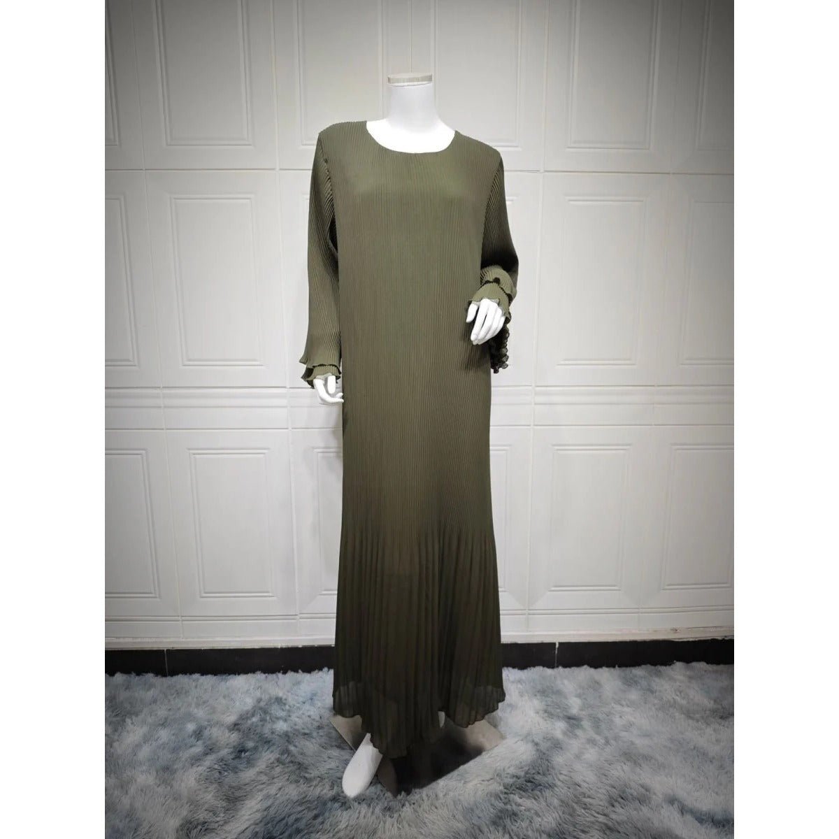 Elegant Muslim Women's Pleated Chiffon Pullover Robe Dress Modest Solid Color Abaya with Flared Sleeves. (MA176) - Mariam's Collection