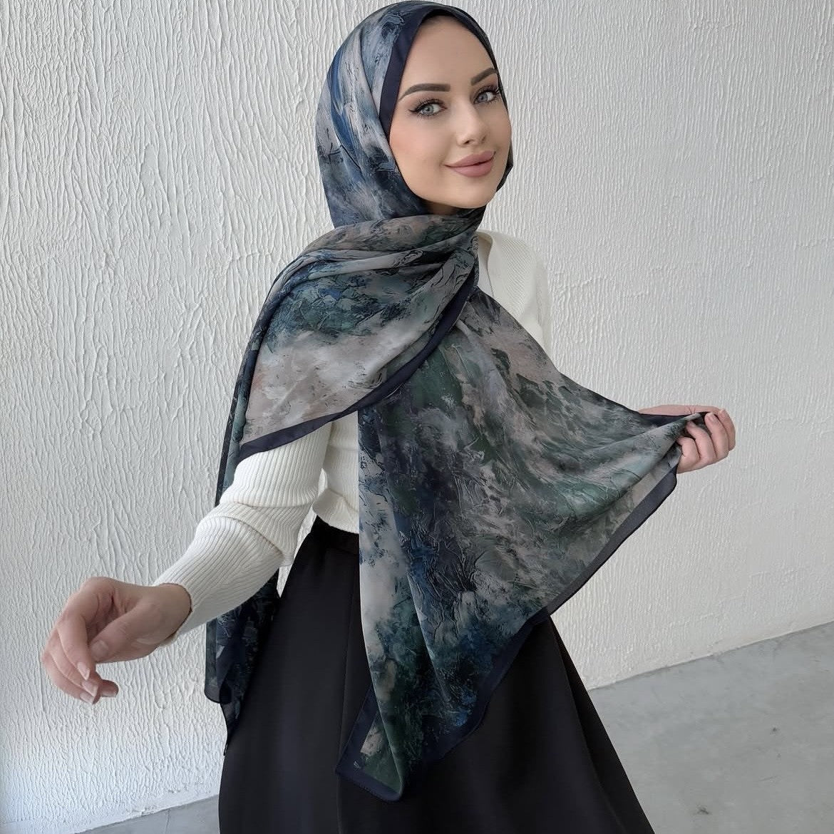 Elegant Printed Chiffon Hijab Scarf Bohemian Style Breathable Sun Protection Wrap (MH136) - Mariam's Collection