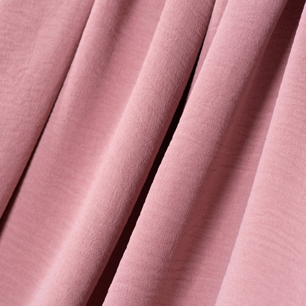 Everyday abaya with round neckline and flowing comfortable skirt