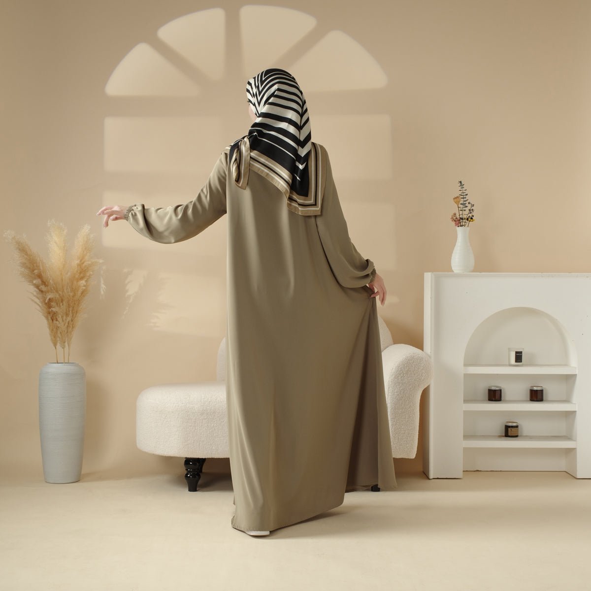 Essential Premium Versatile Pockets Umbrella Cut Abaya (MA113) - Mariam's Collection