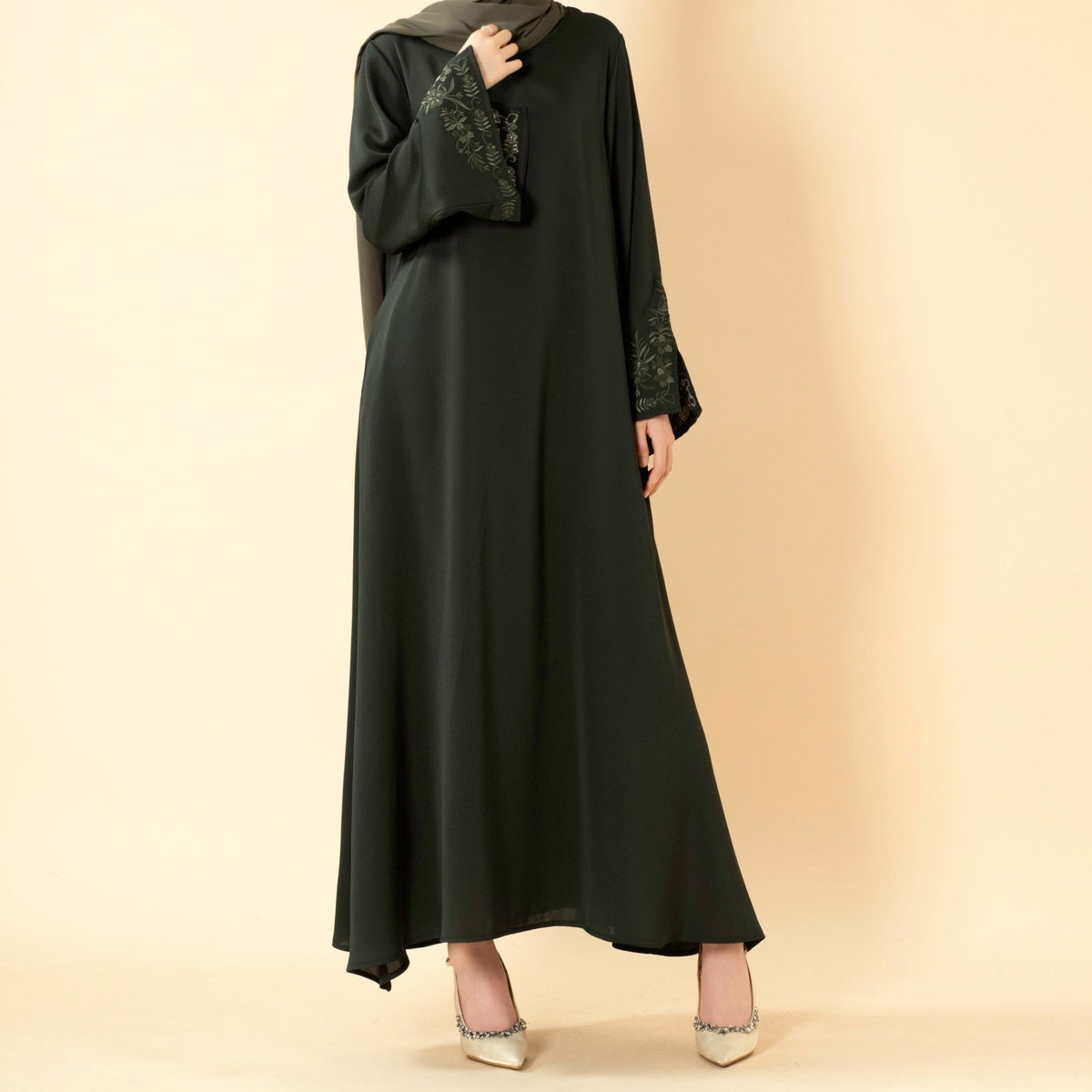 Floral Embroidered Cuff Abaya | Umbrella-Cut Zoom Maxi Dress(MA342) - Mariam's Collection