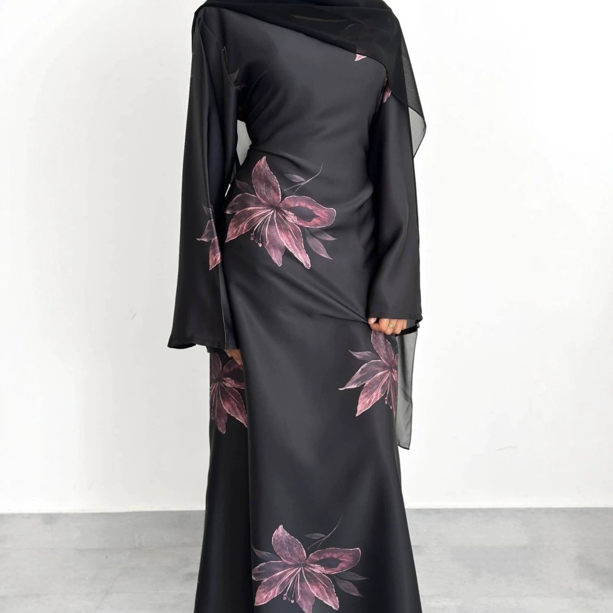 Floral Print Maxi Dress with Cape Sleeves – Modest Floral Abaya