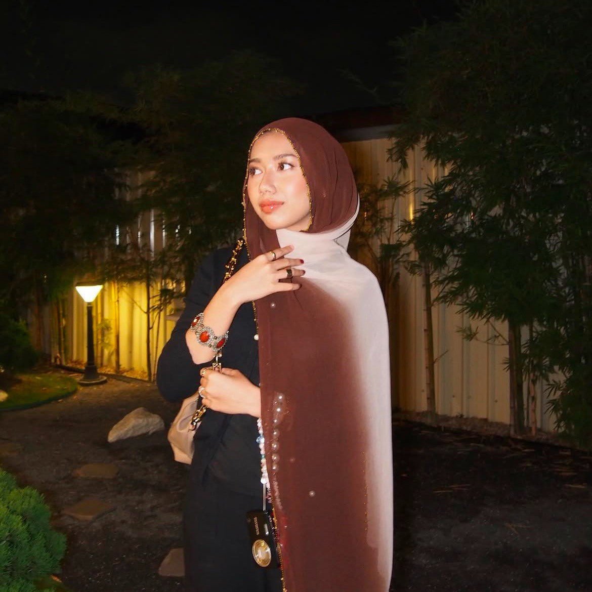 Gradient Colour Pearl Chiffon Beaded Chain Hijab (MH137) - Mariam's Collection