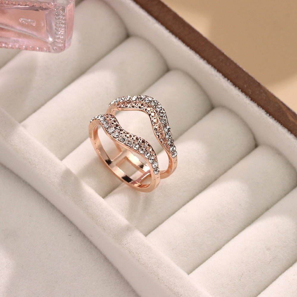Lip Shaped Scarf Ring Clip(MAC445) - Mariam's Collection
