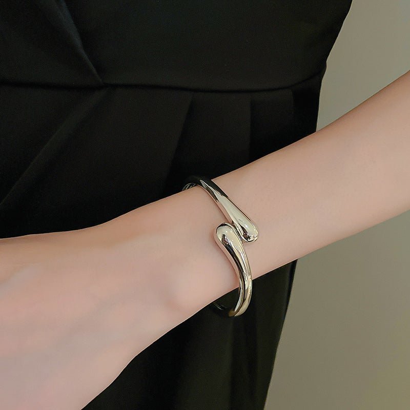 Luxury Minimalist Glossy High - grade Shiny Bracelets - Simple Temperament Cold - Tone Bangles (MAC242) - Mariam's Collection