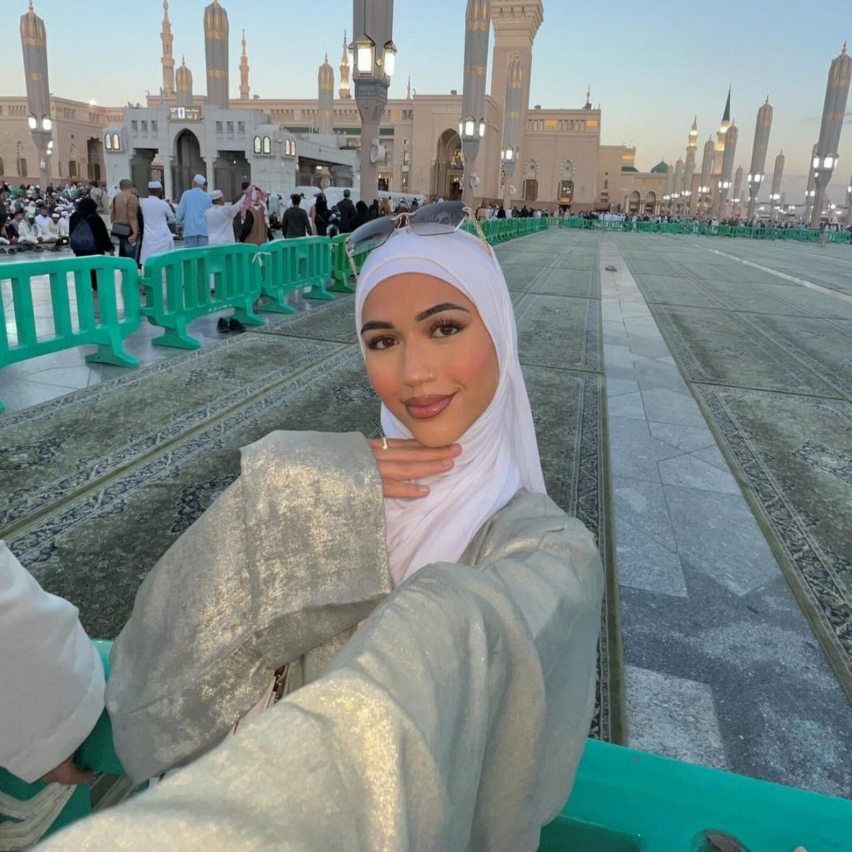 Luxury Modest Elegant Gown - Style Cardigan Abayas. (MOA164) - Mariam's Collection