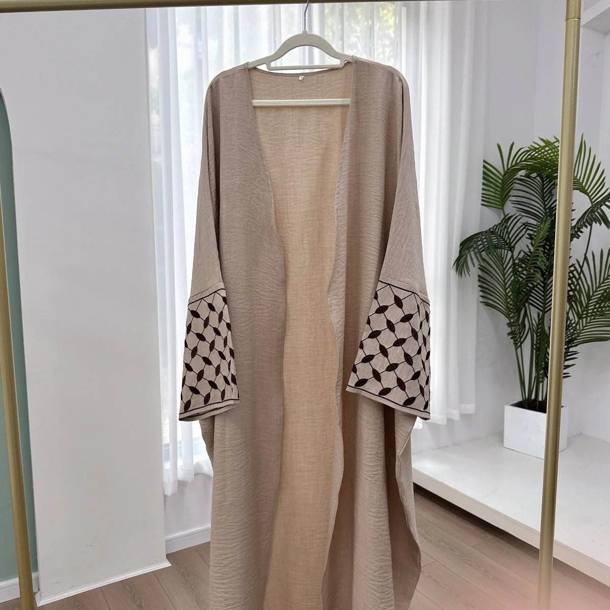 Luxury Muslim Embroidered Elegant Open Abaya Dress. (MOA160) - Mariam's Collection