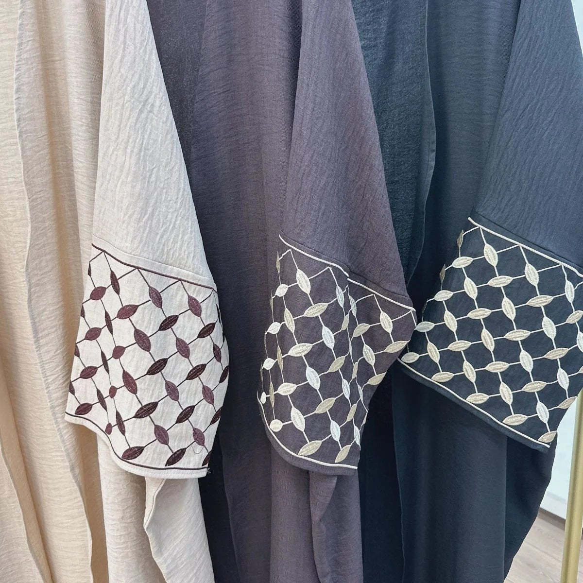 Luxury Muslim Embroidered Elegant Open Abaya Dress. (MOA160) - Mariam's Collection