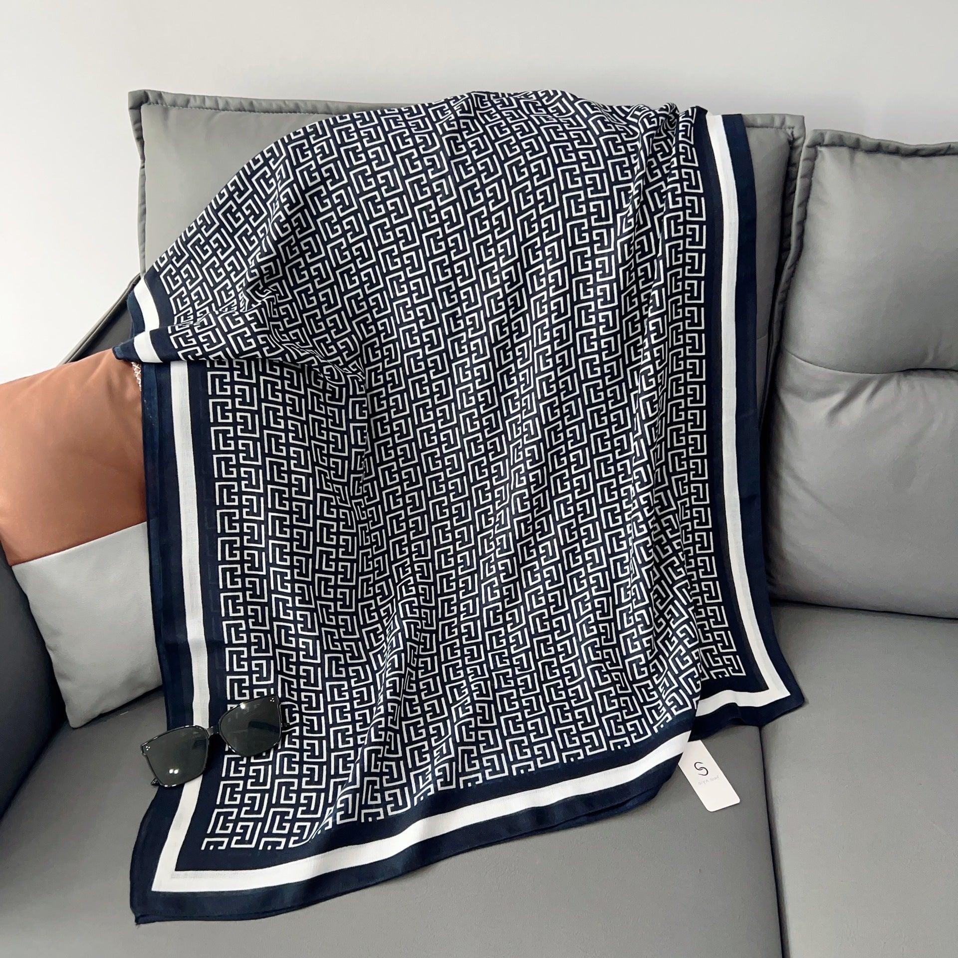 MH057 Lettered Rayon And Linen Hijab - Mariam's Collection