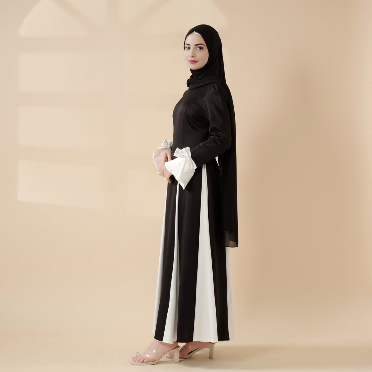 Milan Elegant Dual Tone Abaya Dress With Color Block Design (MA126) - Mariam's Collection