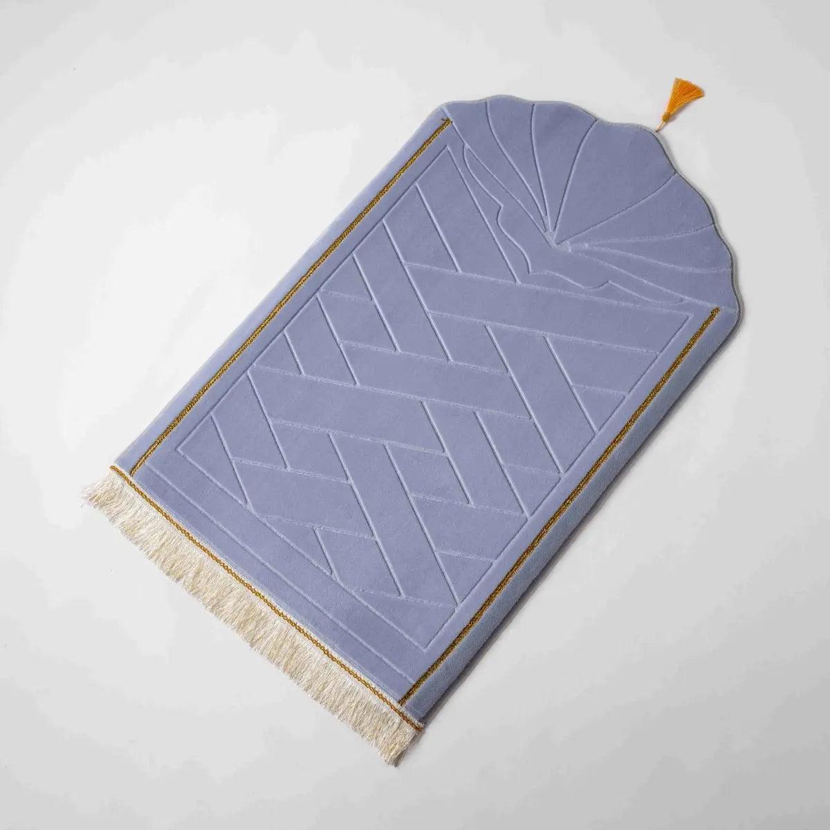 MR053 Thickened Embossed Flannel Prayer Mat - Mariam's Collection