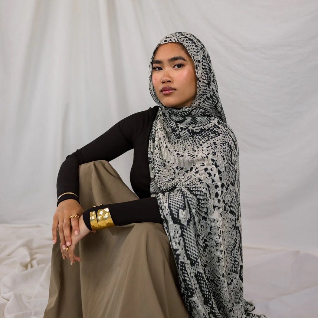 Painted Watercolor Modal Hijab in Bohemian Style (MH141) - Mariam's Collection