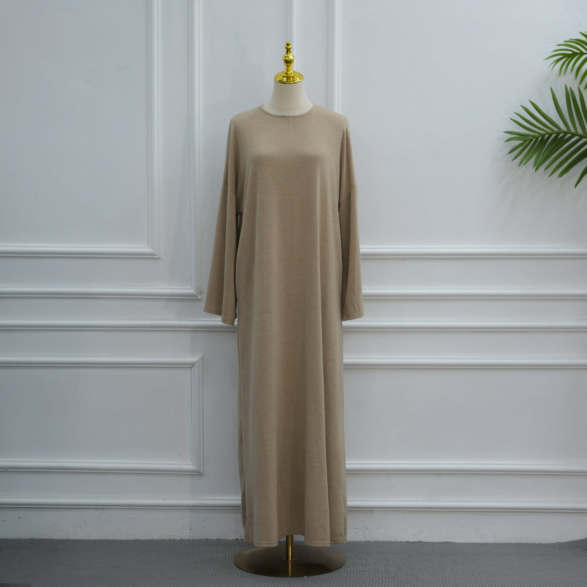 Plus-Size Relaxed Abaya | Solid Long-Sleeve Autumn Dress with Pockets(MA474) - Mariam's Collection