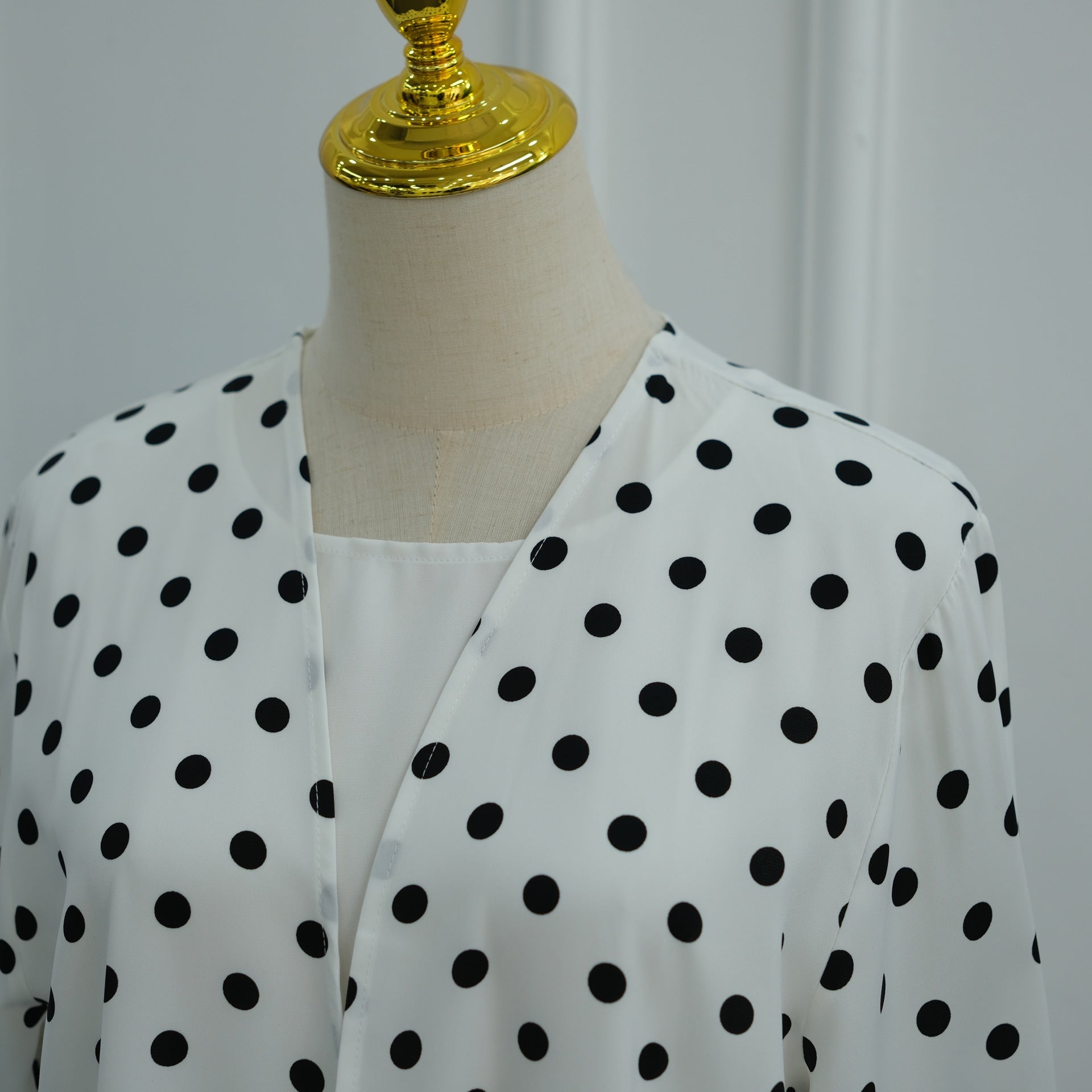 Polka Dot Lace-Trim Open Abaya & Matching Hijab Set(MOA343) - Mariam's Collection