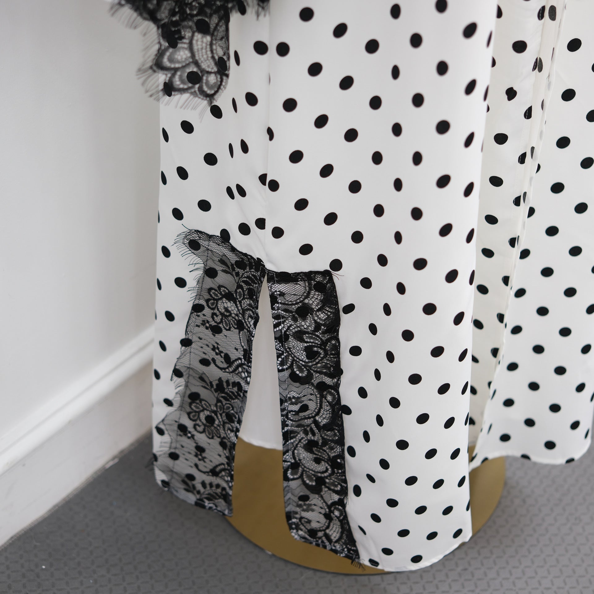 Polka Dot Lace-Trim Open Abaya & Matching Hijab Set(MOA343) - Mariam's Collection