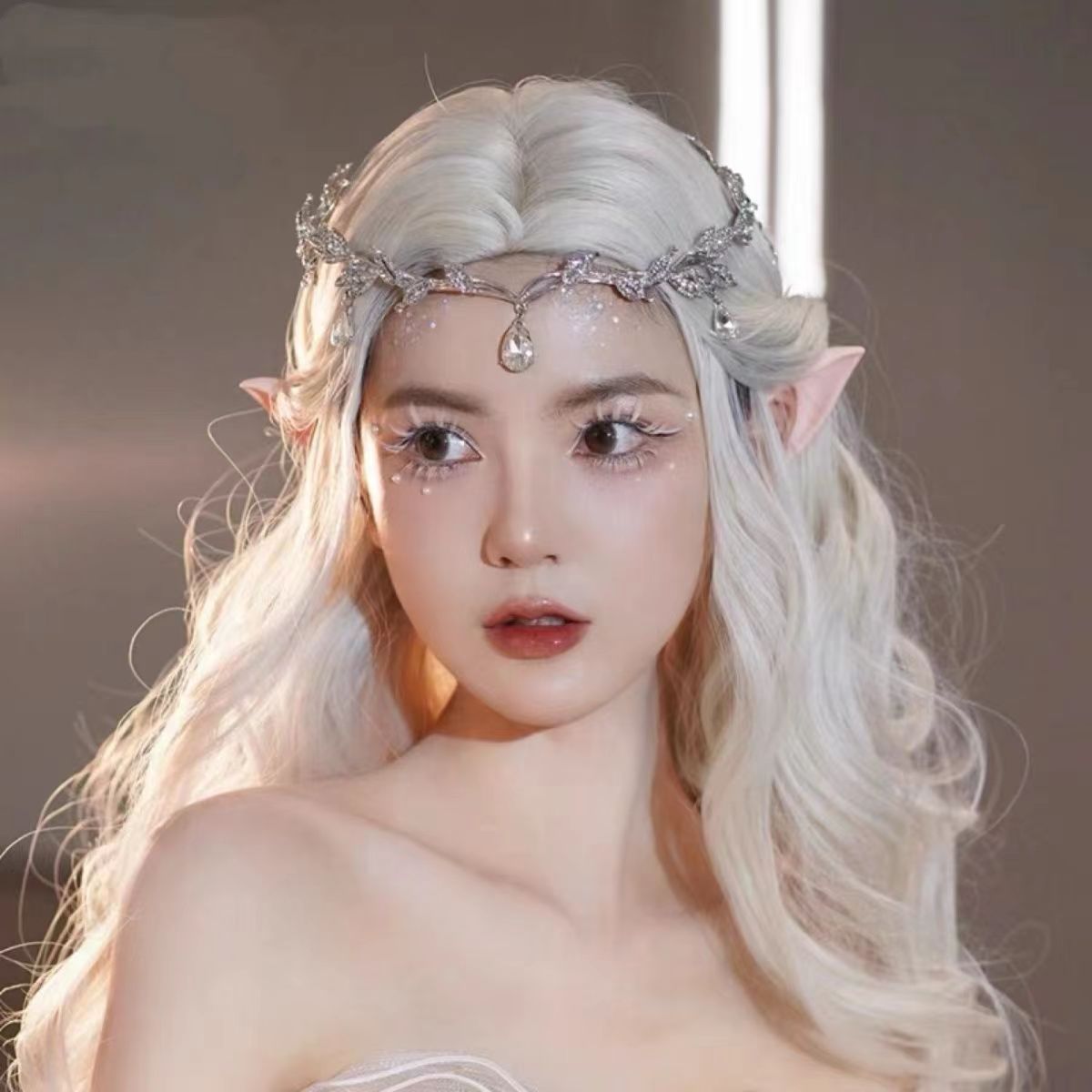 Rhinestone - Encrusted Hair Clip with Forehead Pendant Accent (MAC329) - Mariam's Collection