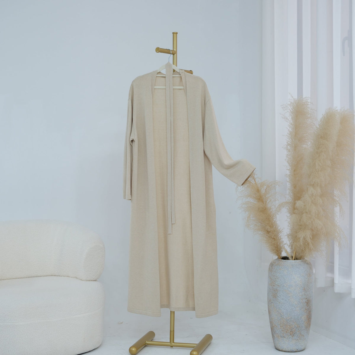 Alternative colourway of solid knit jersey abaya set
