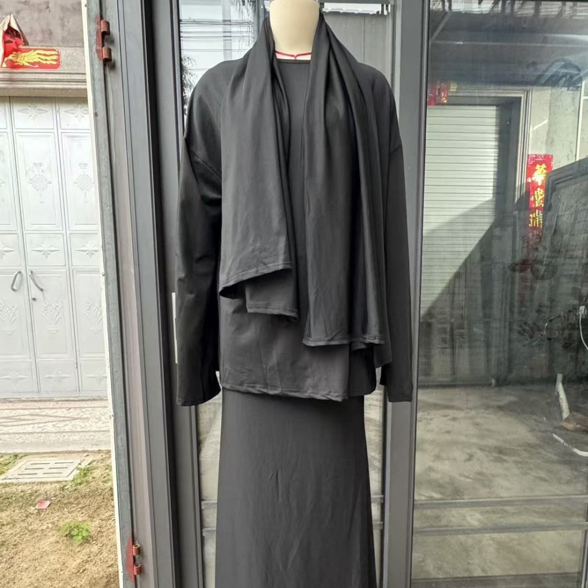 Complete coordinated modest set suitable for prayer and everyday