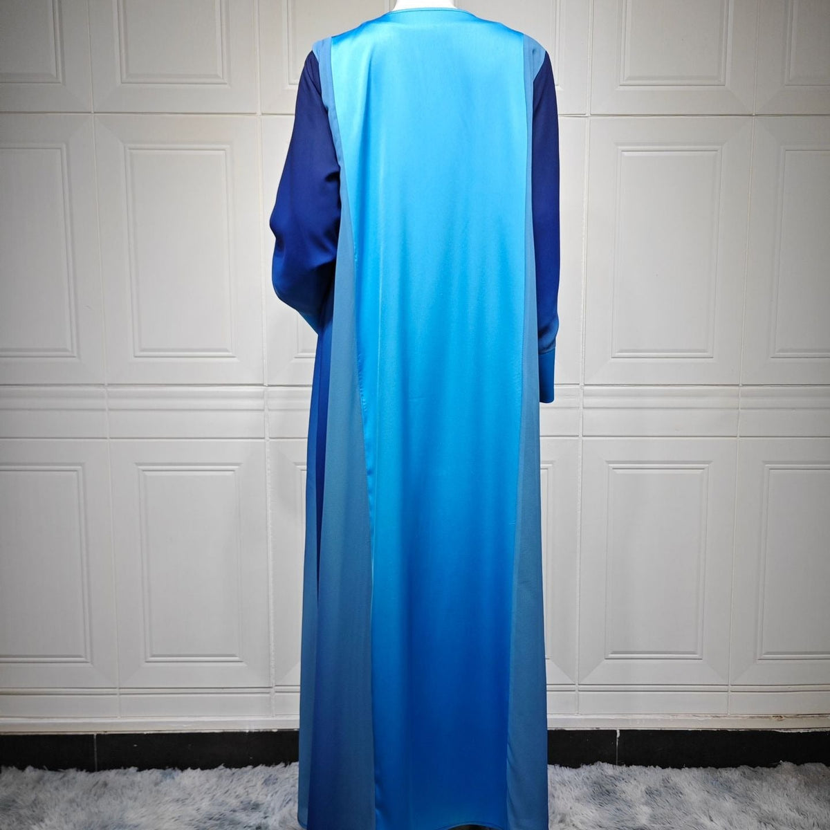 Back centre panel detail of brown colour-block abaya