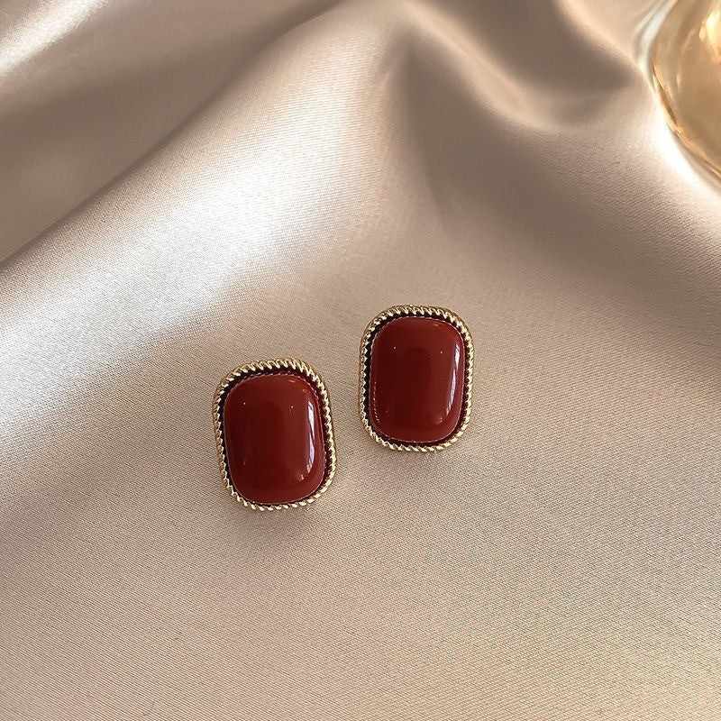 Vintage Wine Red Pearl Stud Earrings(MAC466) - Mariam's Collection