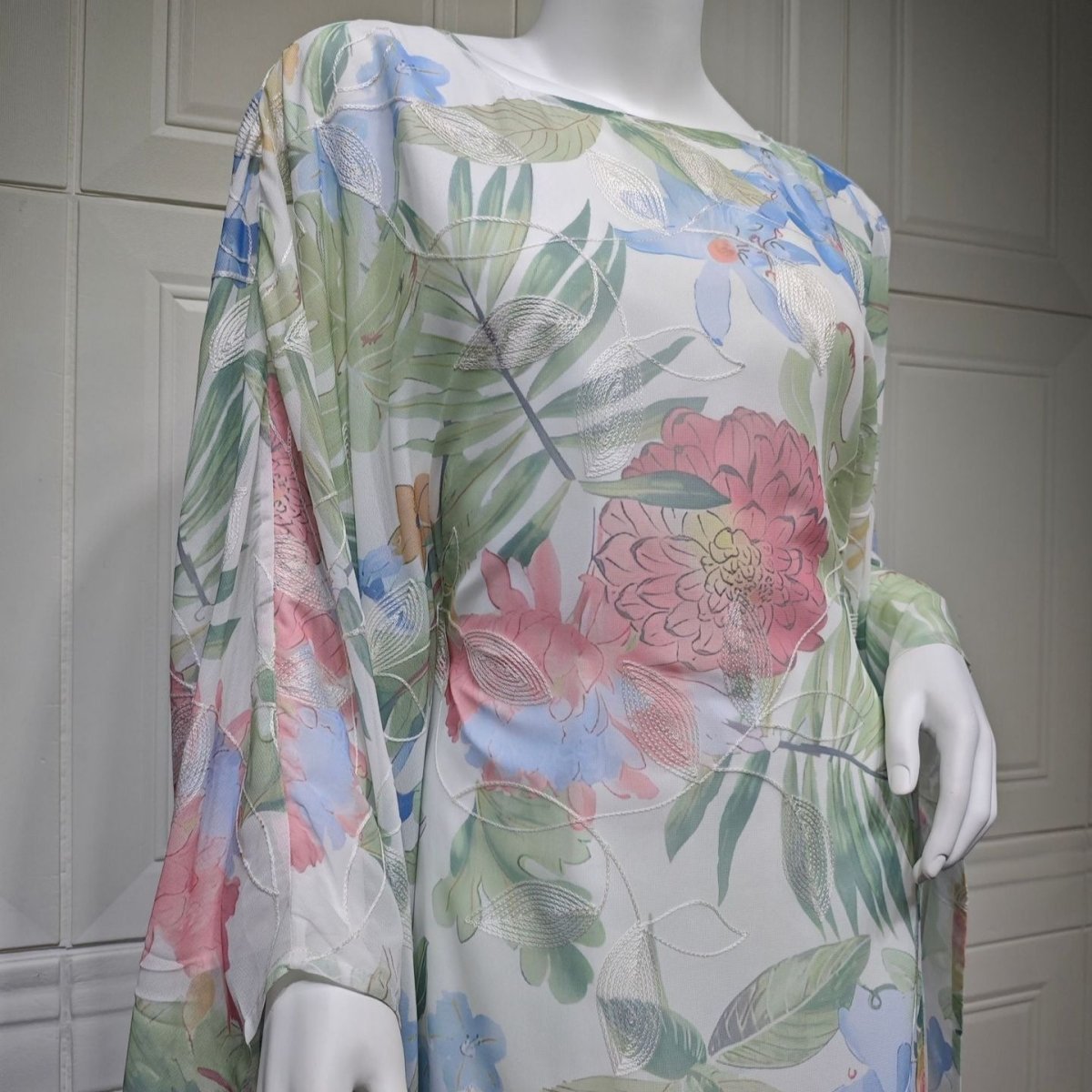 Watercolor Floral Kaftan Abaya | Batwing Sleeve Pullover(MA371) - Mariam's Collection
