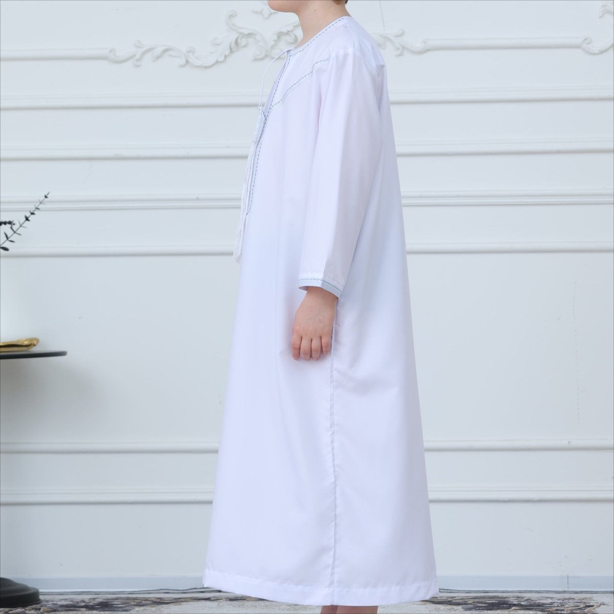Boys White Kaftan Thobe – Embroidered Kids Thobe with Tassel