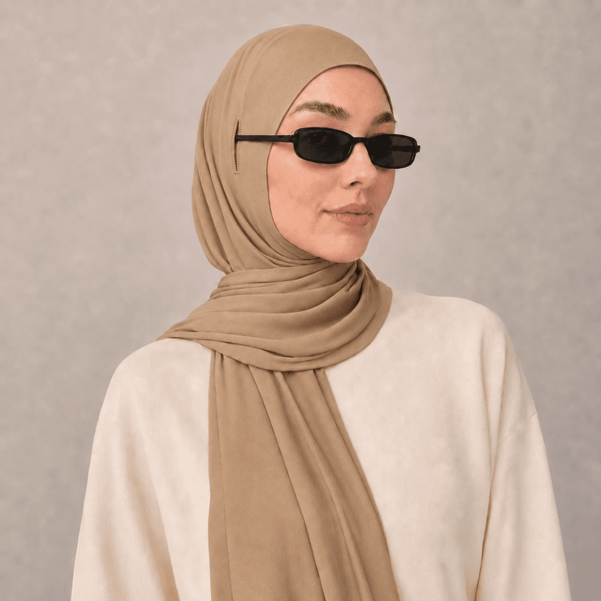 Modest Workwear: Dressing for the Office with Confidence