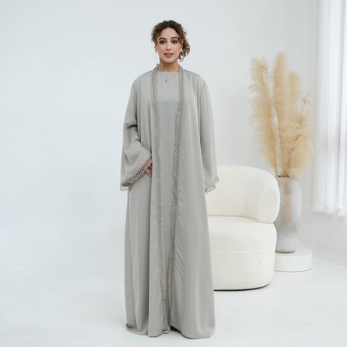 Nida Abaya: The Soft Drape Fabric That Defines Modest Elegance