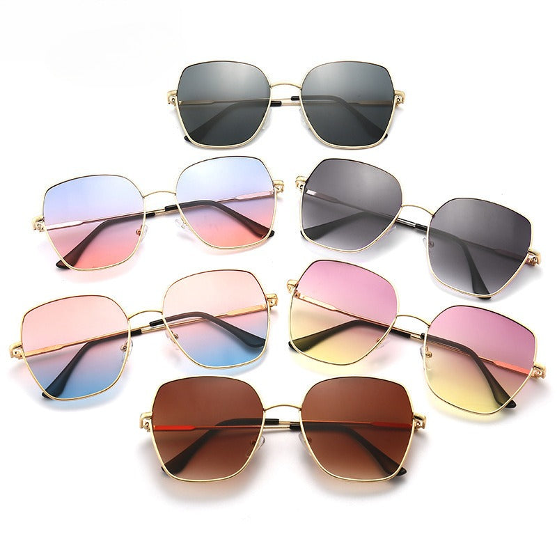 Oversized Gradient Sunglasses for Women – Face-Slimming Fashion Statement (MAC263)