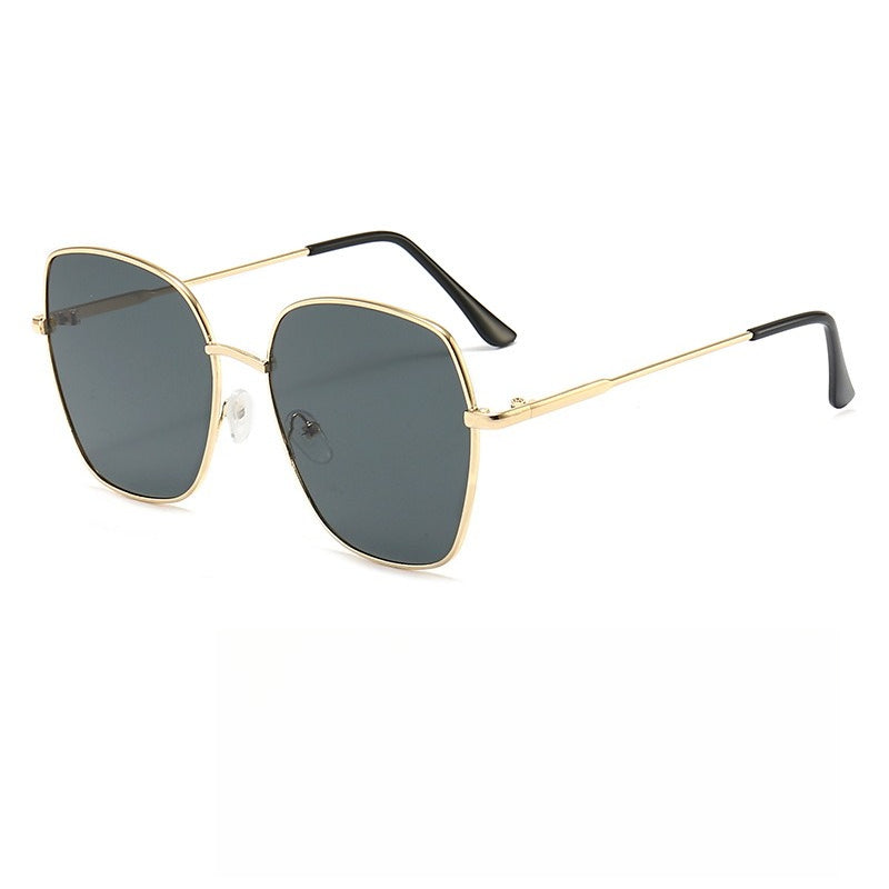 Oversized Gradient Sunglasses for Women – Face-Slimming Fashion Statement (MAC263)