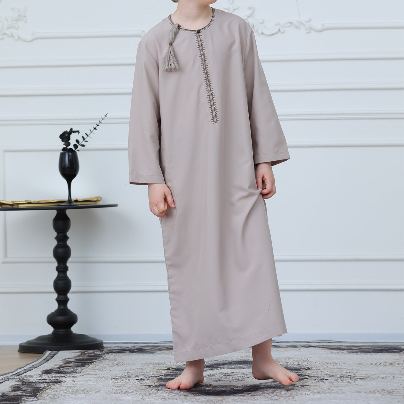 Boys Embroidered Thobe with Tassel Detail(MKB016)