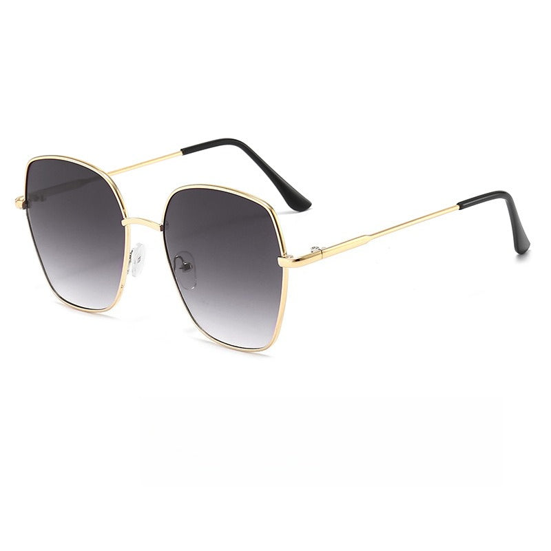 Oversized Gradient Sunglasses for Women – Face-Slimming Fashion Statement (MAC263)