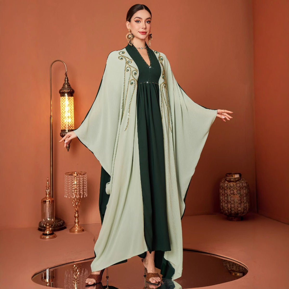 Modest Luxury Dark Green Hand-Embroidered Bead Bat-Sleeve Abaya(MA274)