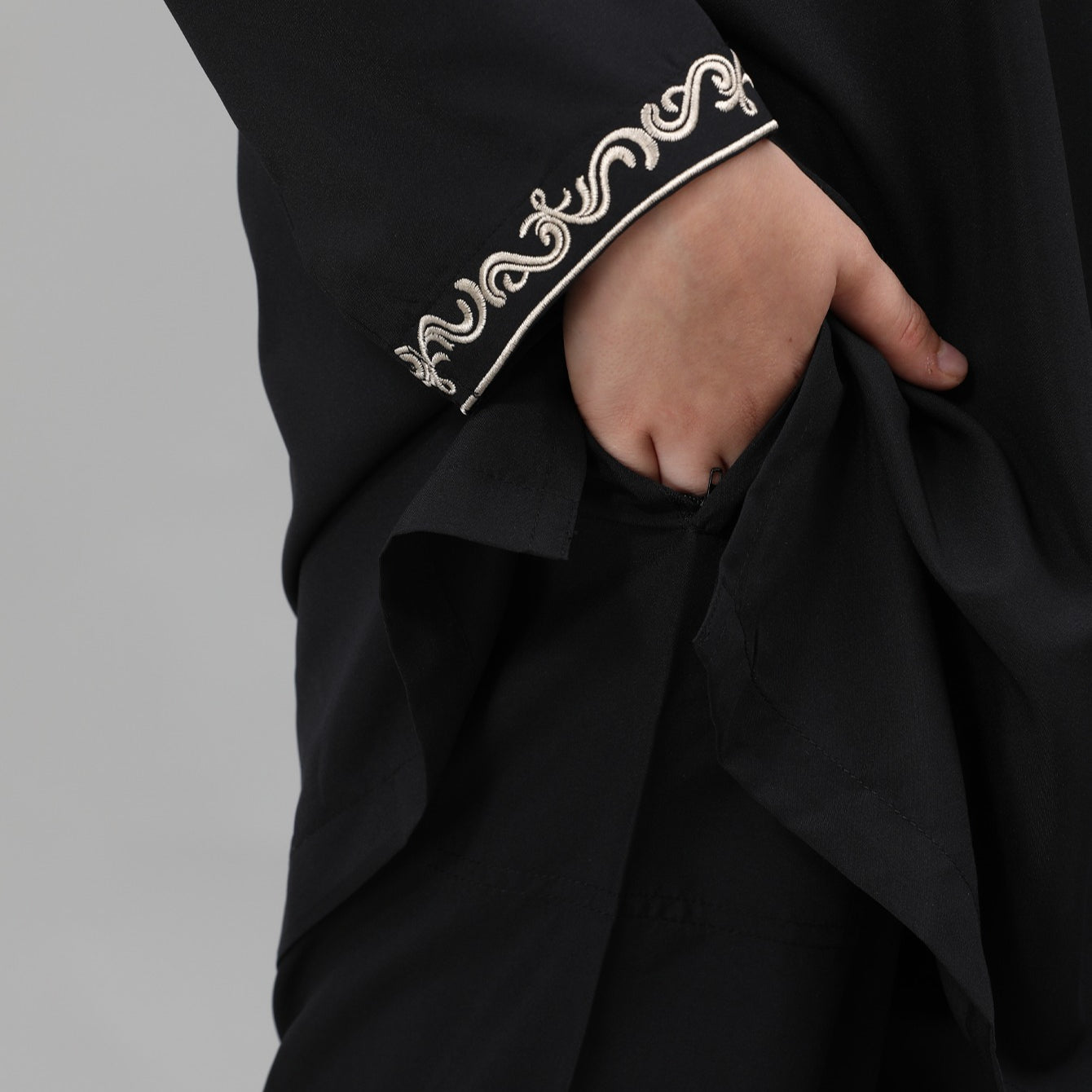 Boys Black Embroidered Tunic & Pants Set(MKB021)