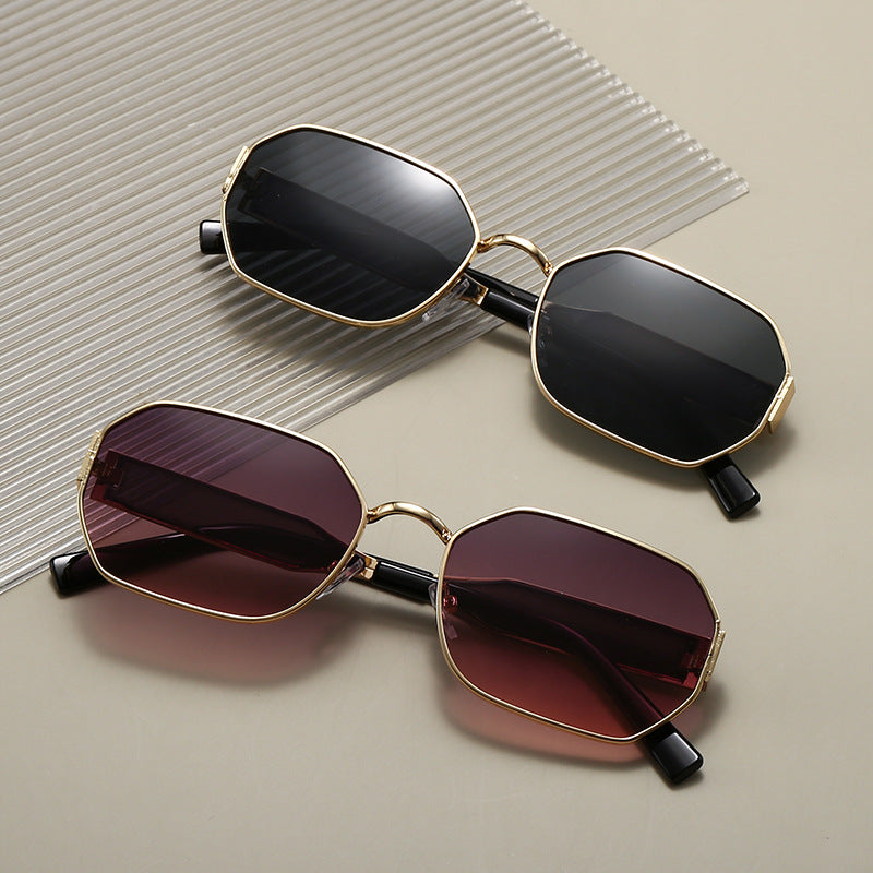 Vintage Narrow Frame Sunglasses – Retro Chic Accented Lenses for Women (MAC262)