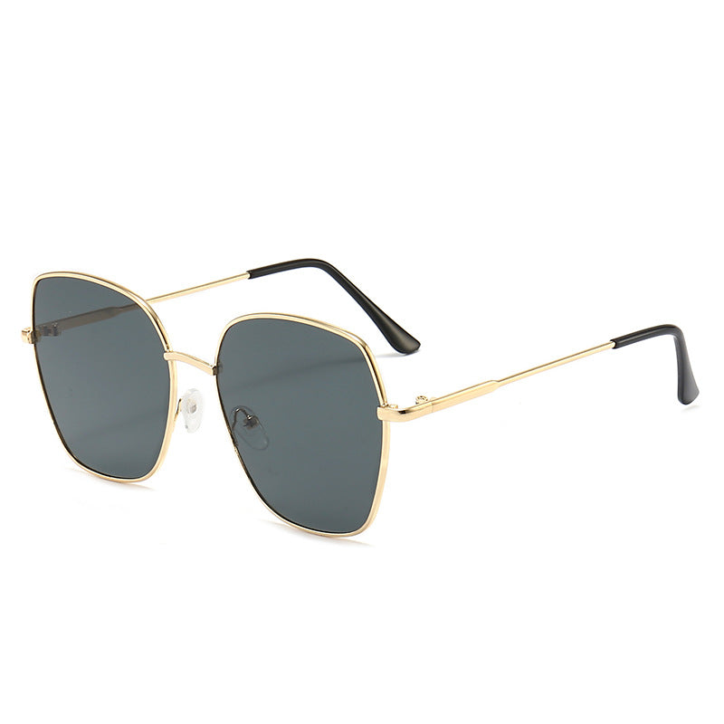 Oversized Gradient Sunglasses for Women – Face-Slimming Fashion Statement (MAC263)