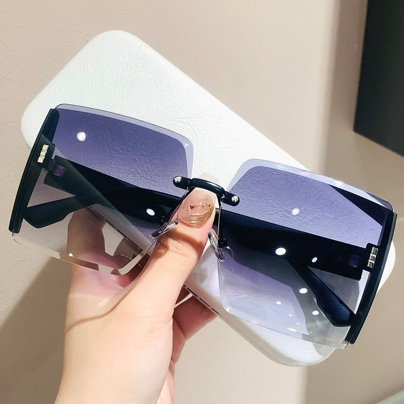 Luxury Square Sunglasses Face-Flattering Women’s Fashion Shades (MAC267)