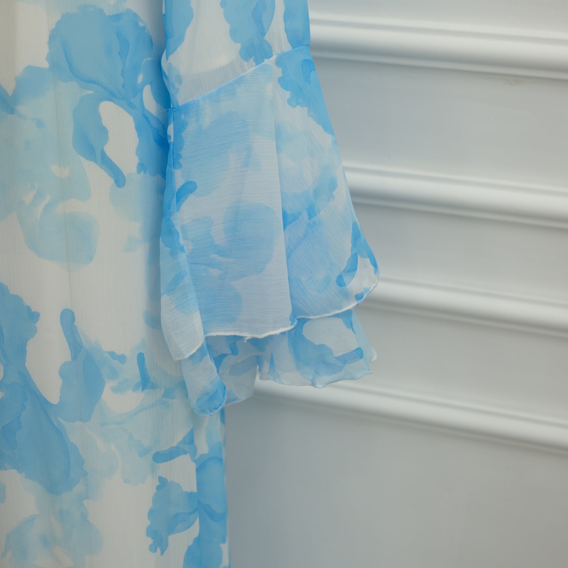 Watercolour Print Double-Layer Flared-Sleeve Maxi Dress(MA479)