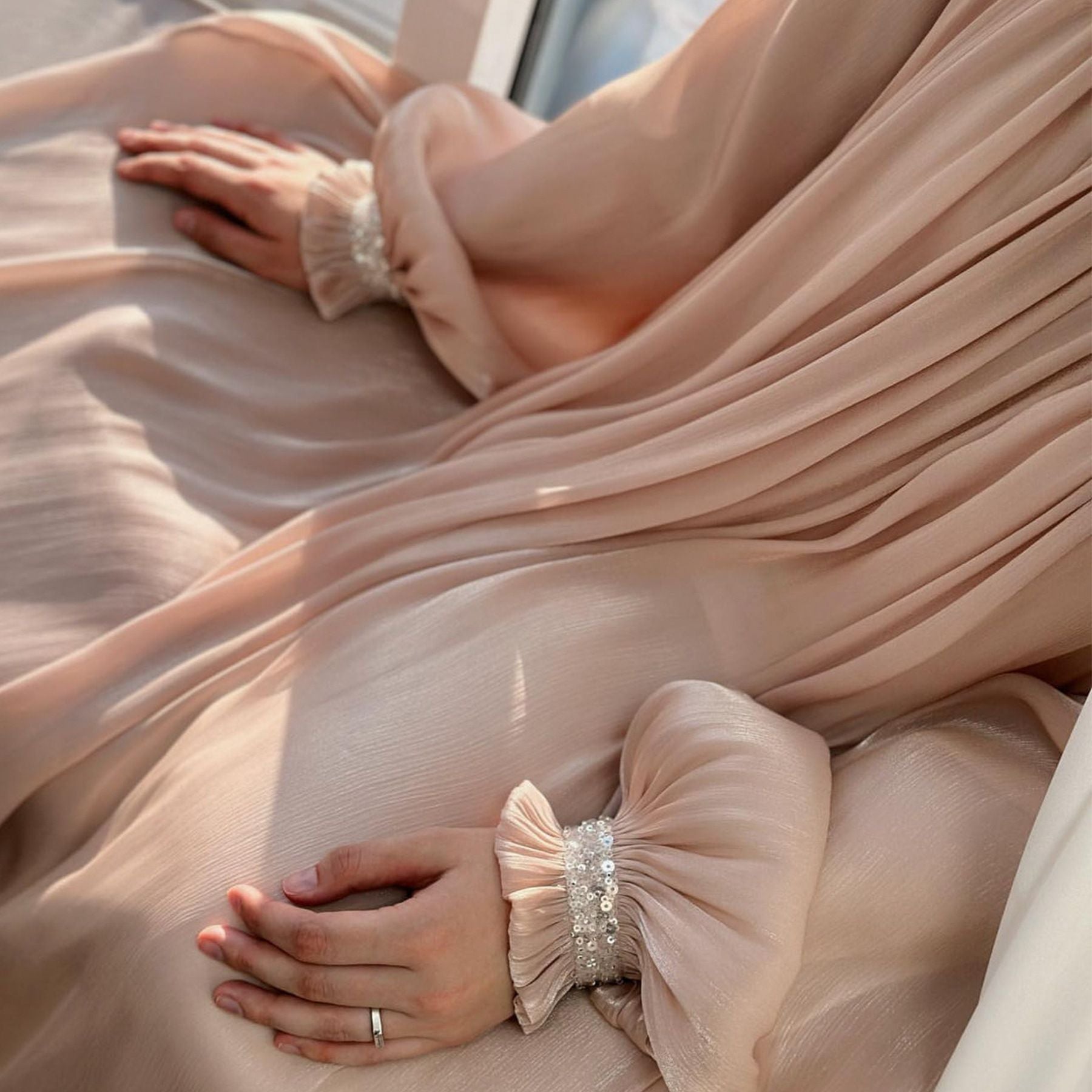 Elegant Glossy Flower Cuff Sequinned Abaya (MA140)